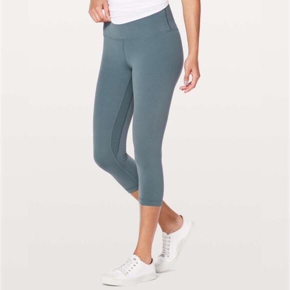 LuLulemon Athletica Align Crop 21" in Oil Blue 6 - Picture 12 of 12